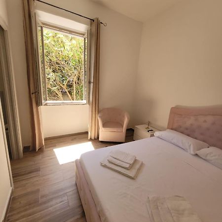 Stanza Nicoletta Bed & Breakfast Alghero Bagian luar foto